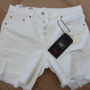 White 501 Levi's Shorts NEW Size 28